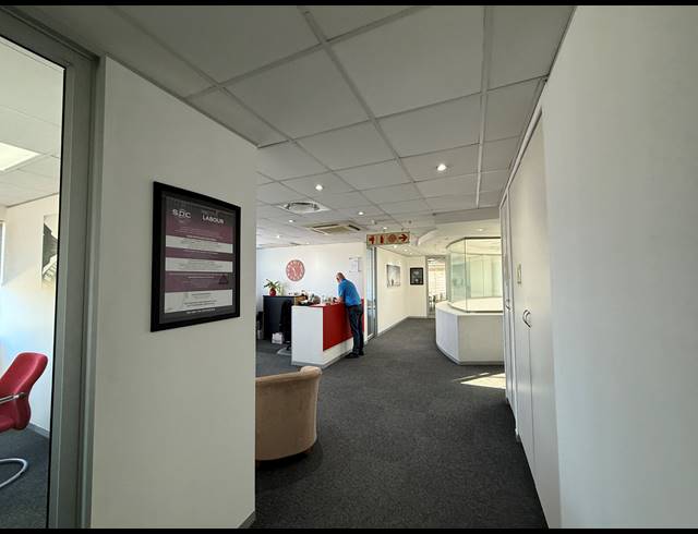 562.40M² OFFICE TO LET IN TYGER VALLEY